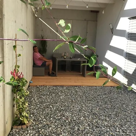 Gartenvilla Mit Seeblick