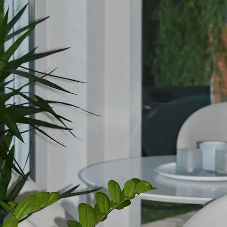 Gartenvilla Mit Seeblick